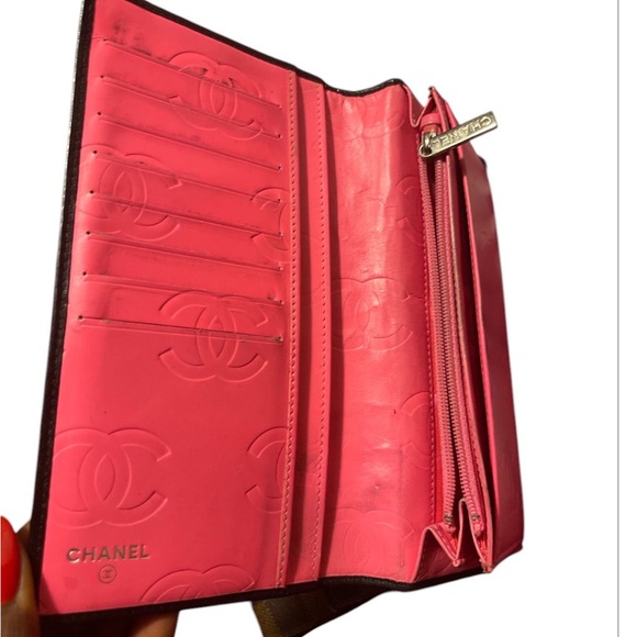 Chanel Black Quilted Wallet - Picture 3 of 7